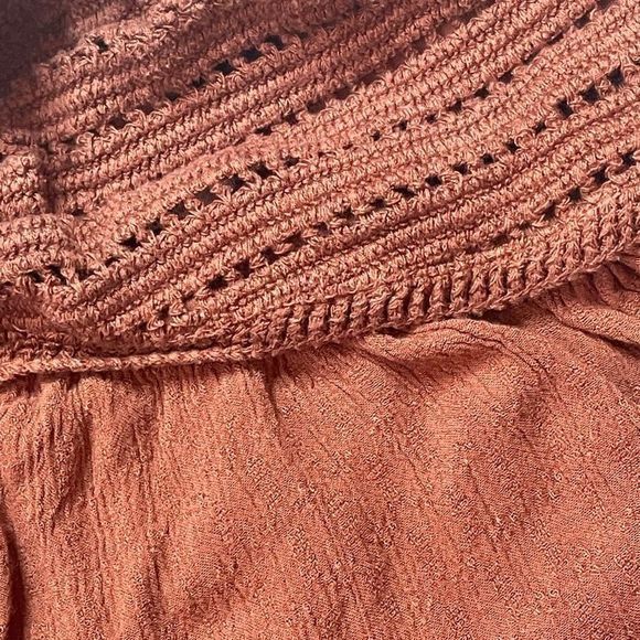 American Eagle Crochet Front Tie Lightweight Viscose Crop Top Women's Sz Medium - Picture 9 of 12